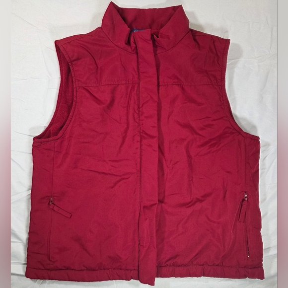 IZOD Red Ladies Fleece Vest - Picture 1 of 5
